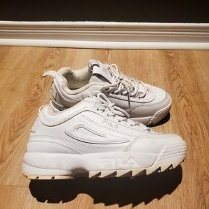Fila Disruptor (All white)